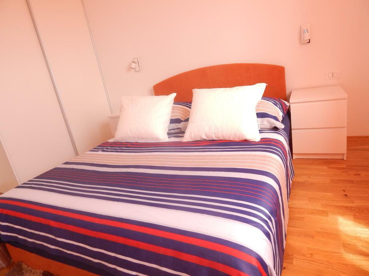 Apartman Karlo Makarska Zewnętrze zdjęcie
